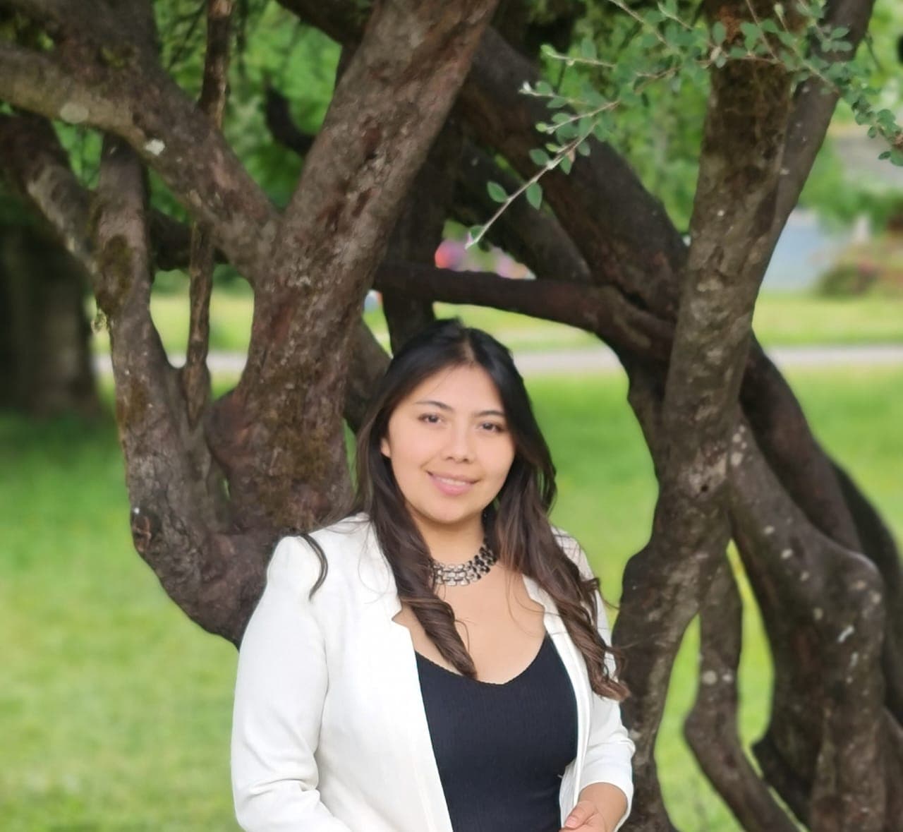 Retrato institucional de Yanira Molina, educadora diferencial del Programa de Integración Escolar